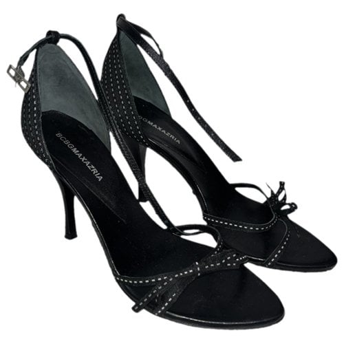Pre-owned Max Azria Leather Heels In Black