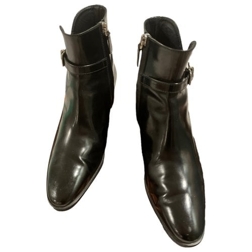 Pre-owned Tod's Patent Leather Boots In Black