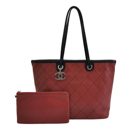Pre-owned Chanel Paris-biarritz Leather Handbag In Red