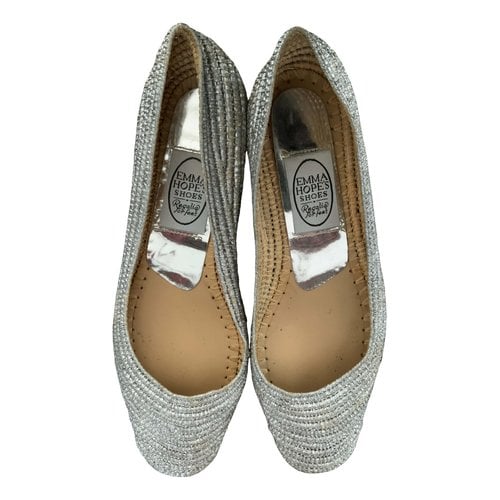 Pre-owned Emma Hope Leather Flats In Silver