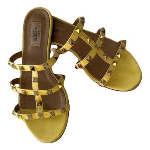 Pre-owned Valentino Garavani Leather Sandals In Yellow