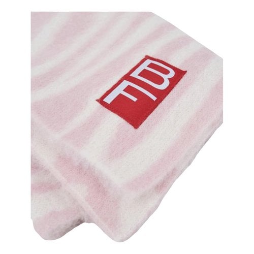 Pre-owned By Far Wool Scarf In Pink