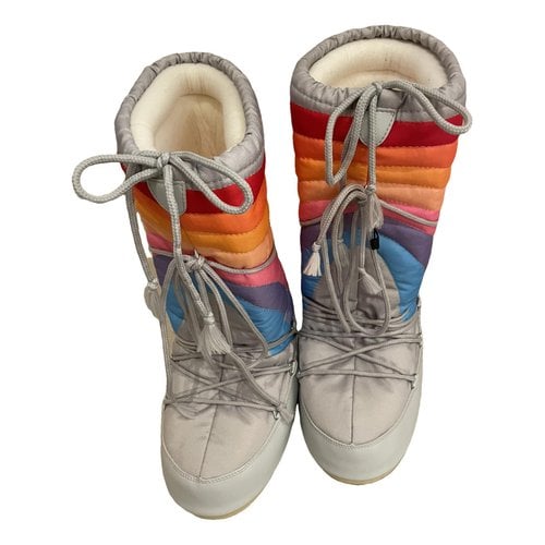 Pre-owned Moon Boot Snow Boots In Multicolour