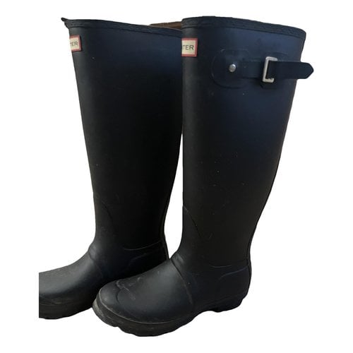 Pre-owned Hunter Snow Boots In Black