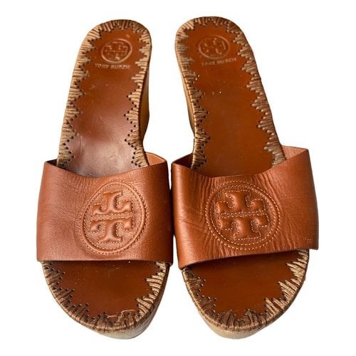 Pre-owned Tory Burch Leather Mules & Clogs In Brown