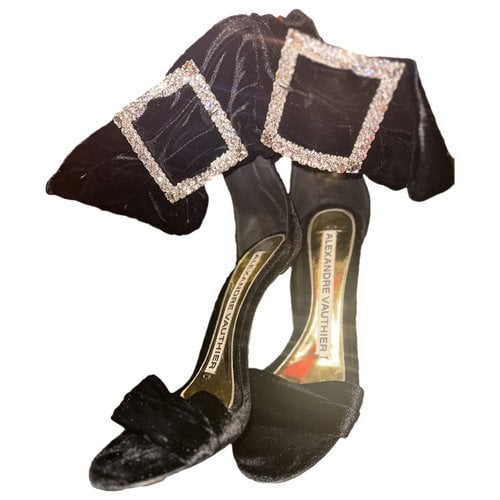 Pre-owned Alexandre Vauthier Velvet Heels In Black
