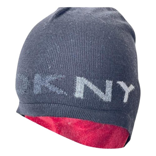 Pre-owned Dkny Wool Beanie In Grey