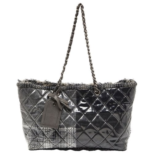 Pre-owned Chanel Tweed Tote In Grey