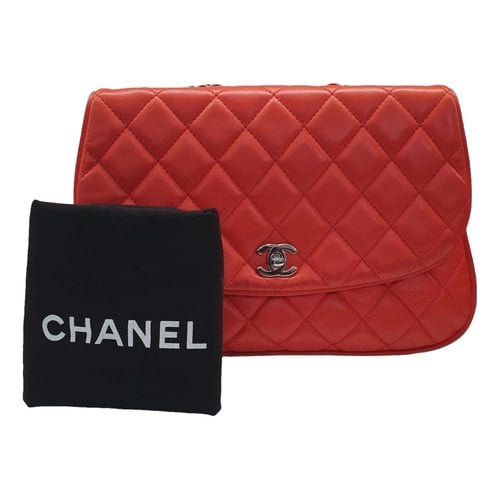 Pre-owned Chanel Leather Crossbody Bag In Red