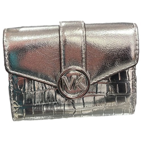 Pre-owned Michael Kors Vegan Leather Wallet In Silver