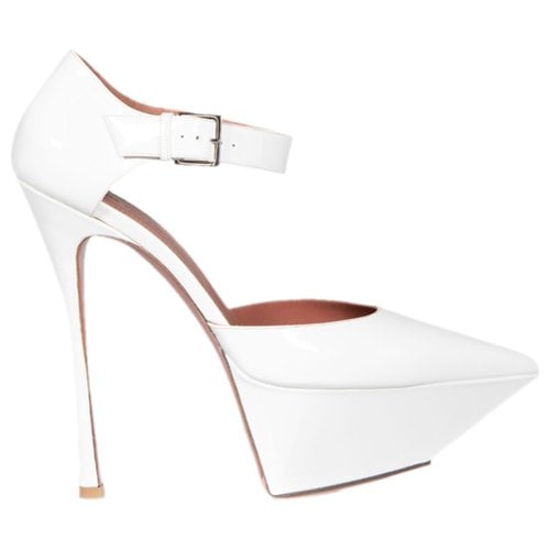 Pre-owned Amina Muaddi Patent Leather Heels In White