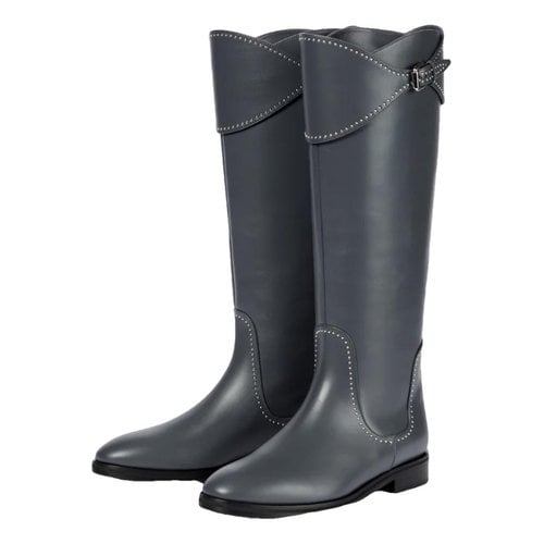 Pre-owned Alaïa Leather Boots In Grey