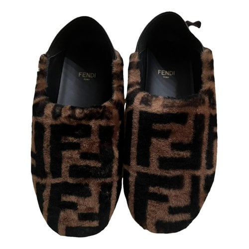 Pre-owned Fendi Shearling Flats In Brown