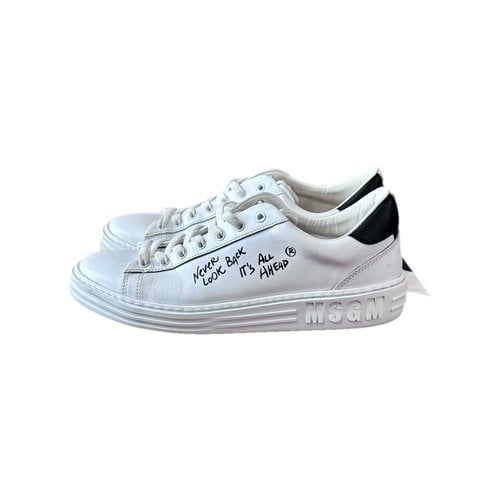 Pre-owned Msgm Leather Low Trainers In White