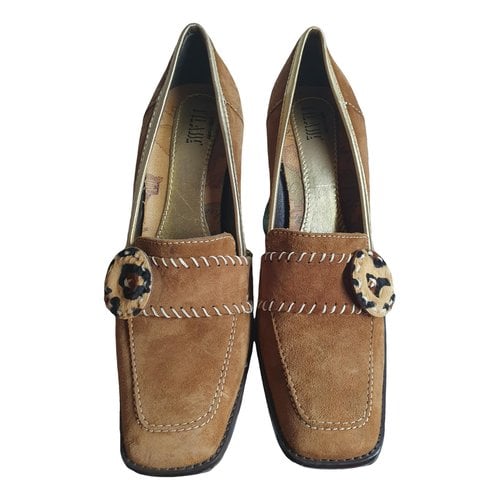 Pre-owned Alviero Martini Leather Flats In Camel