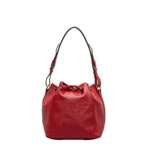 Pre-owned Louis Vuitton Noé Leather Handbag In Red
