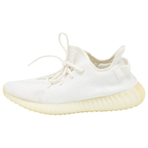 Pre-owned Yeezy X Adidas Cloth Trainers In White