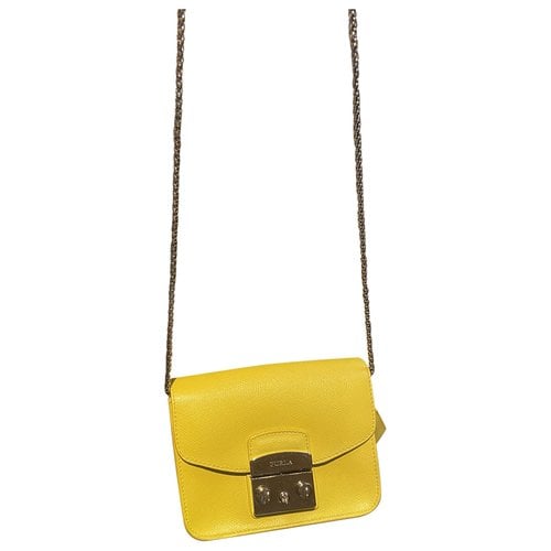 Pre-owned Furla Metropolis Leather Handbag In Yellow