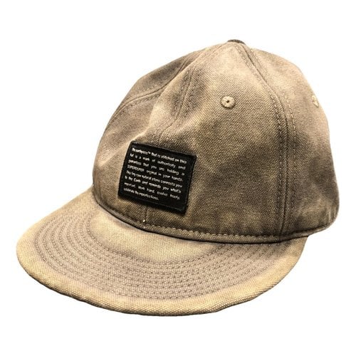 Pre-owned Super Duper Hat In Grey