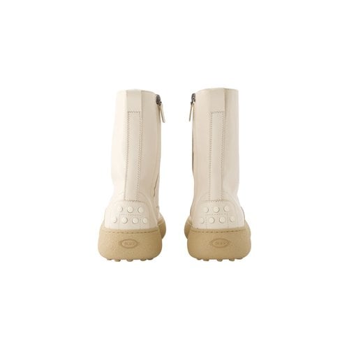 Pre-owned Tod's Leather Ankle Boots In White