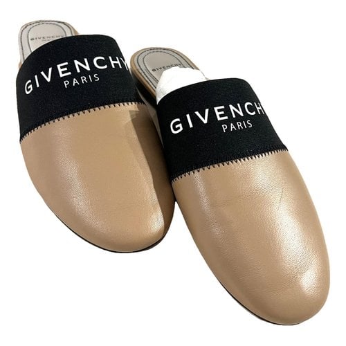 Pre-owned Givenchy Leather Flats In Beige