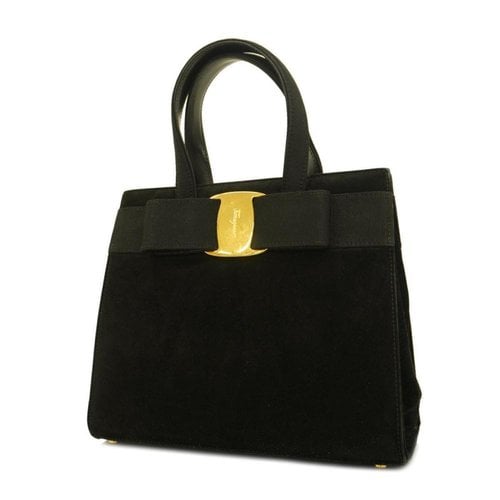 Pre-owned Ferragamo Vara Handbag In Black