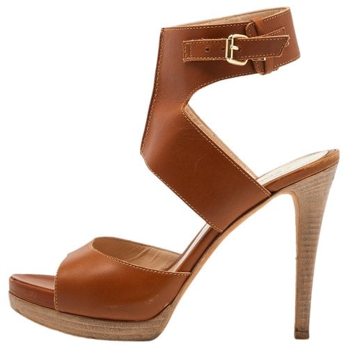 Pre-owned Fendi Patent Leather Sandal In Brown