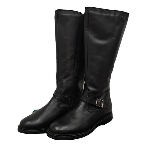Pre-owned Tamaris Leather Snow Boots In Black