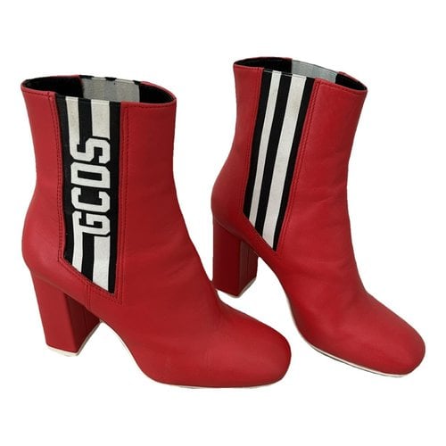 Pre-owned Gcds Leather Ankle Boots In Red