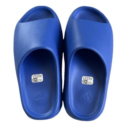 Pre-owned Yeezy X Adidas Sandals In Blue