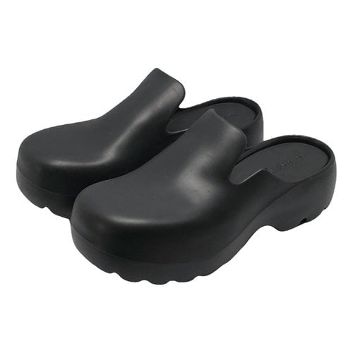 Pre-owned Bottega Veneta Sandals In Black