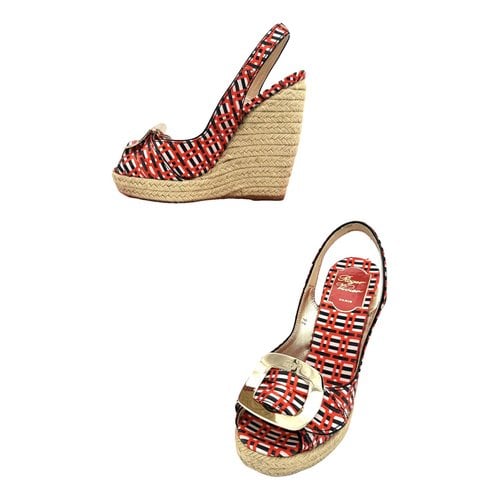 Pre-owned Roger Vivier Cloth Sandals In Multicolour