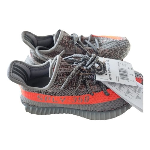 Pre-owned Yeezy X Adidas Boost 350 V2 Low Trainers In Grey