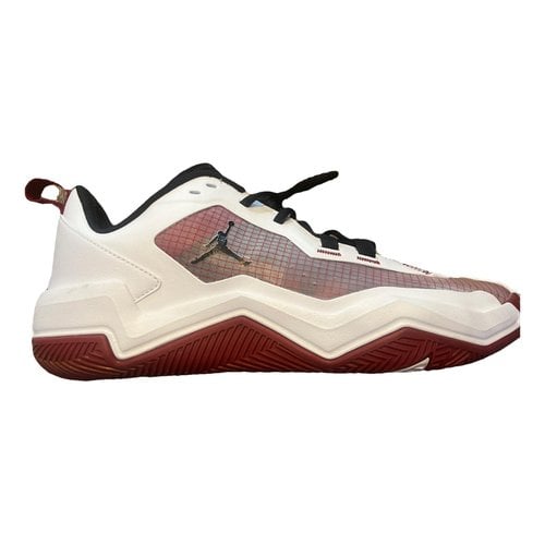Pre-owned Jordan Leather Low Trainers In Burgundy