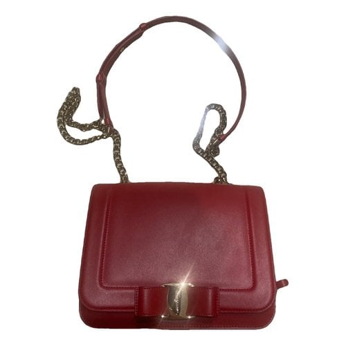 Pre-owned Ferragamo Vara Leather Clutch Bag In Red