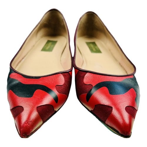 Pre-owned Valentino Garavani Rockstud Leather Flats In Red