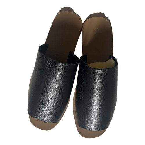 Pre-owned St Agni Leather Mules & Clogs In Black