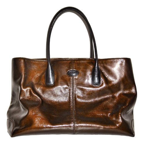Pre-owned Tod's Patent Leather Tote In Brown