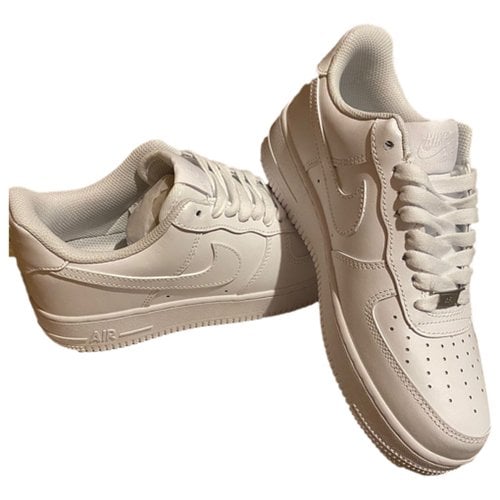 Pre-owned Nike Air Force 1 Leather Low Trainers In White