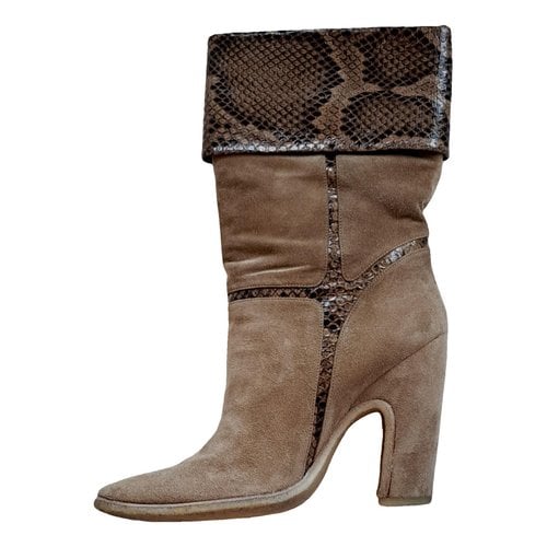 Pre-owned Roger Vivier Boots In Camel