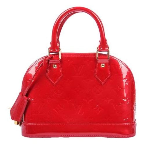 Pre-owned Louis Vuitton Alma Bb Patent Leather Handbag In Red