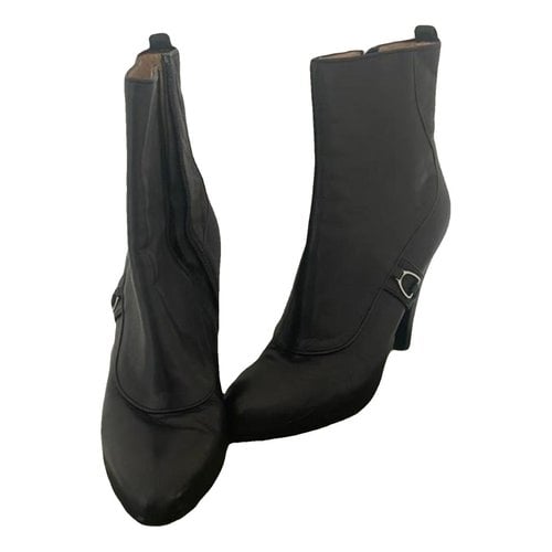 Pre-owned Longchamp Leather Boots In Black