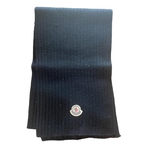 Pre-owned Moncler Wool Scarf In Grey