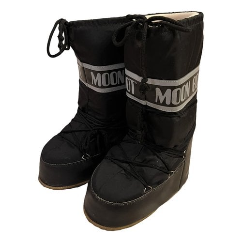 Pre-owned Moon Boot Cloth Boots In Black