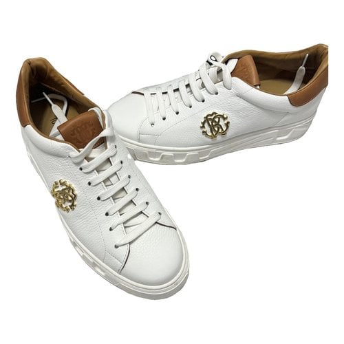 Pre-owned Roberto Cavalli Leather Low Trainers In White