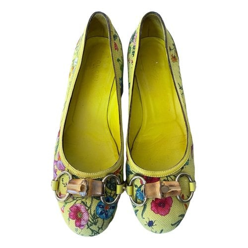 Pre-owned Gucci Cloth Ballet Flats In Yellow