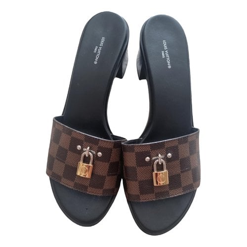 Pre-owned Louis Vuitton Lock It Cloth Sandal In Brown