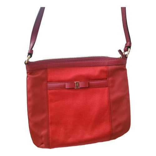 Pre-owned Ferragamo Linen Crossbody Bag In Red