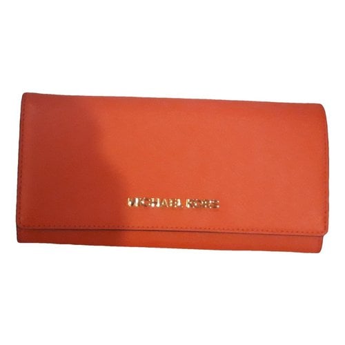Pre-owned Michael Kors Leather Wallet In Orange