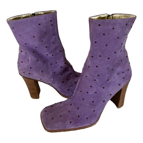 Pre-owned D&g Boots In Purple